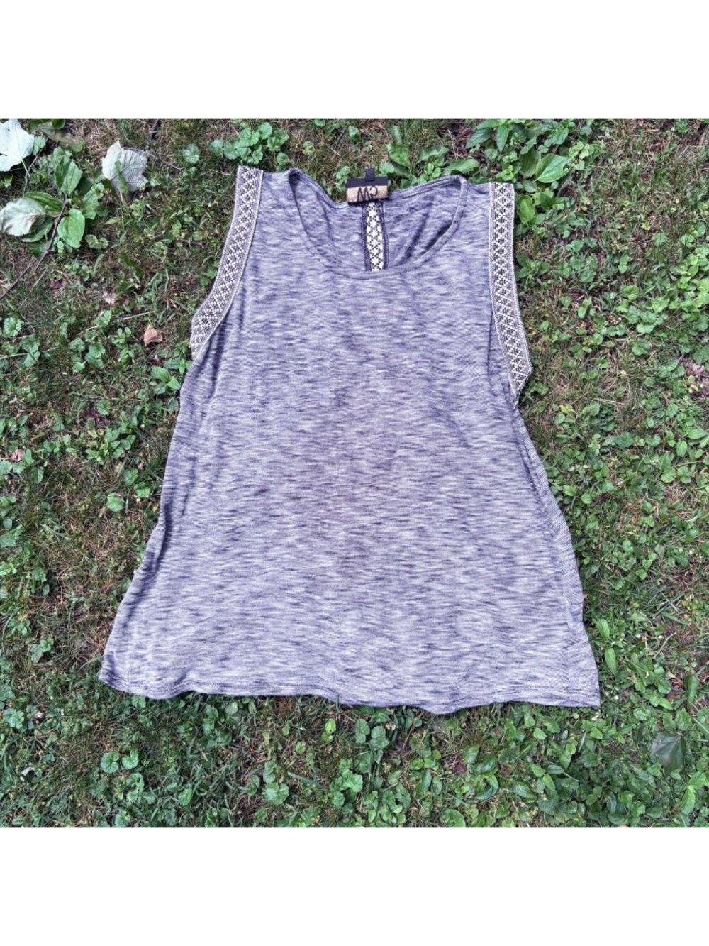 Boho Sleeveless Knit Tank Embroidered Trim Gray Rayon Blend Womens M USA